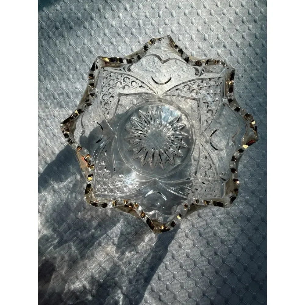 Vintage Clear Pressed Glass Heart Ruffled Candy Nut Trinket Bowl 4” Starburst